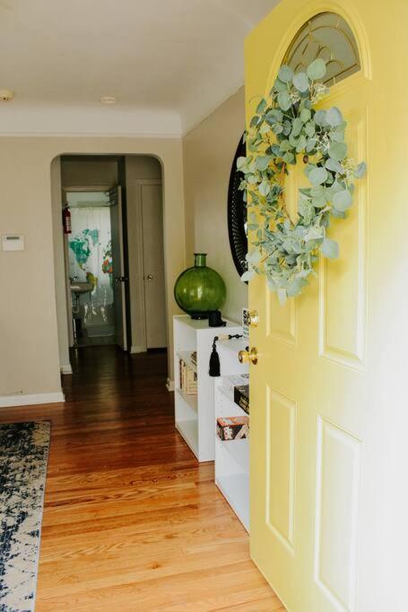Cozy House Near Lake Erie, 10 Minutes To Downtown. Cleveland Eksteriør bilde