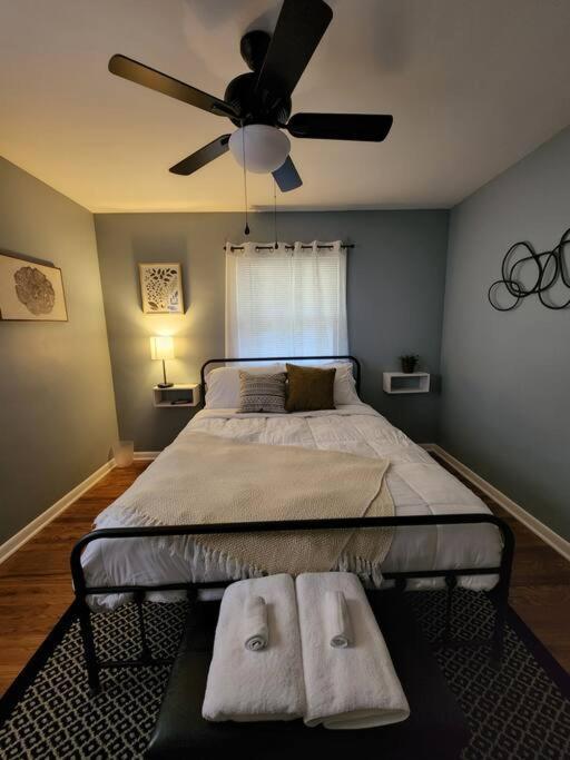 Cozy House Near Lake Erie, 10 Minutes To Downtown. Cleveland Eksteriør bilde